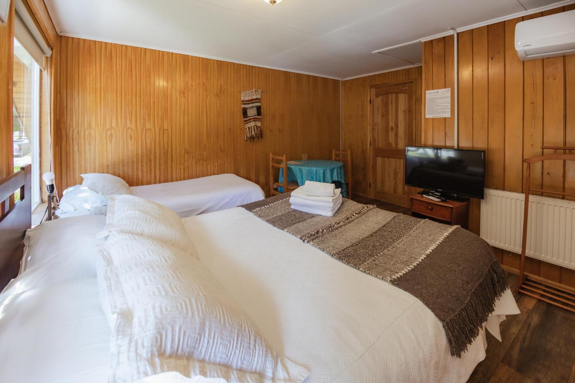 Hostal Viento Sur Coyhaique Esterno foto