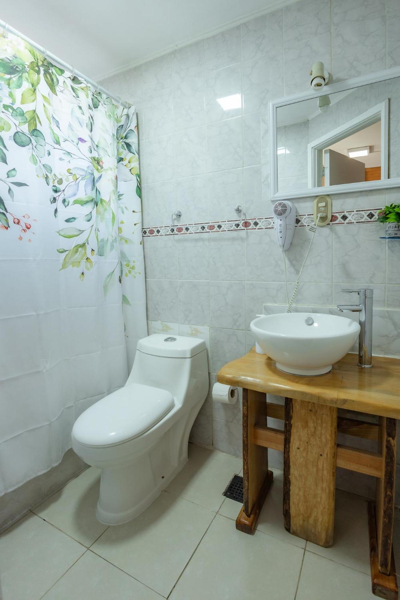 Hostal Viento Sur Coyhaique Esterno foto